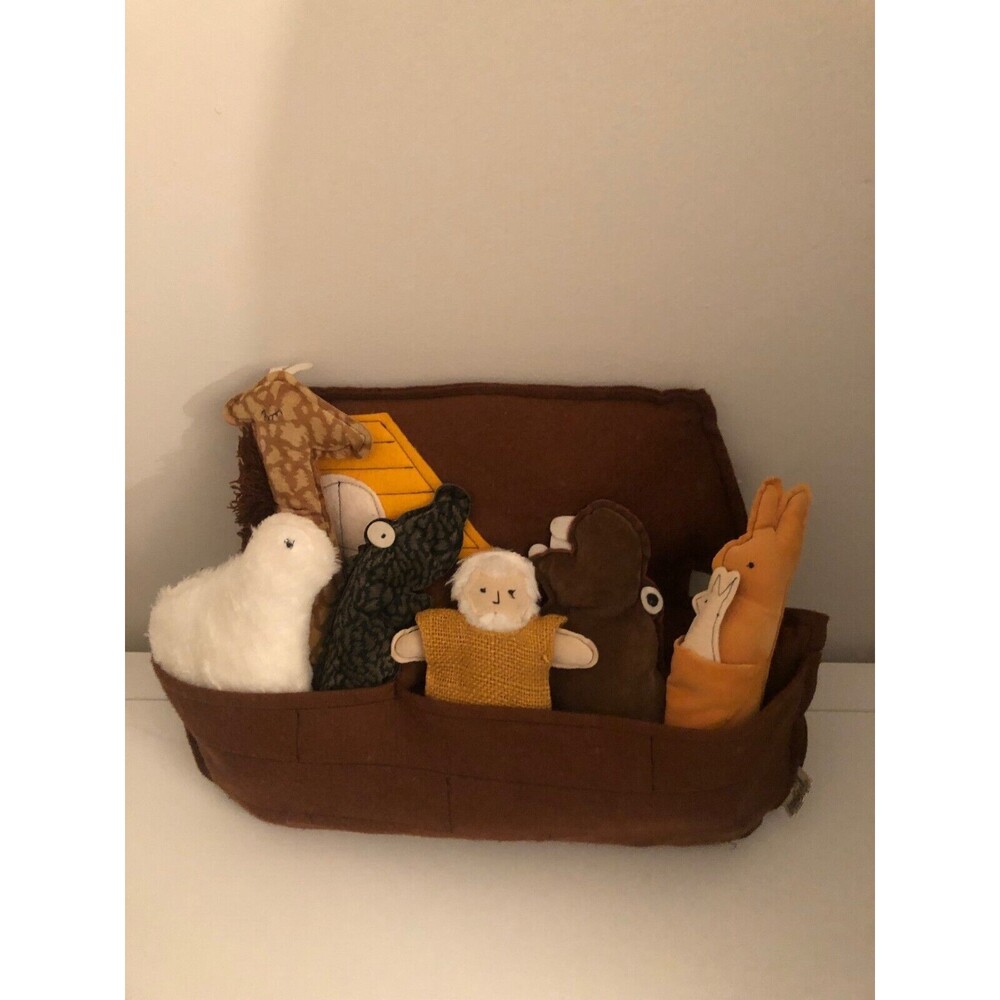 Noah's Ark Vintage 1976 - Felt - 5 Fabric Animals plus Noah - Handmade - EASTER